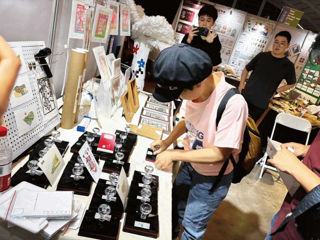 留學(xué)云藝·體驗云南·感知中國——云南藝術(shù)學(xué)院留學(xué)生文化體驗活動紀實